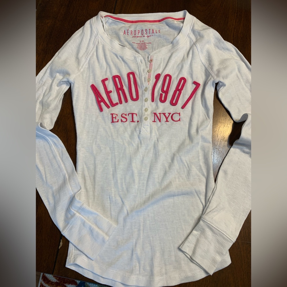 Aeropostale long sleeve ribbed tee